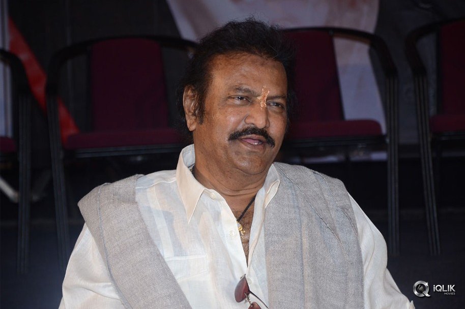 Gayatri-Movie-Pressmeet-Stills